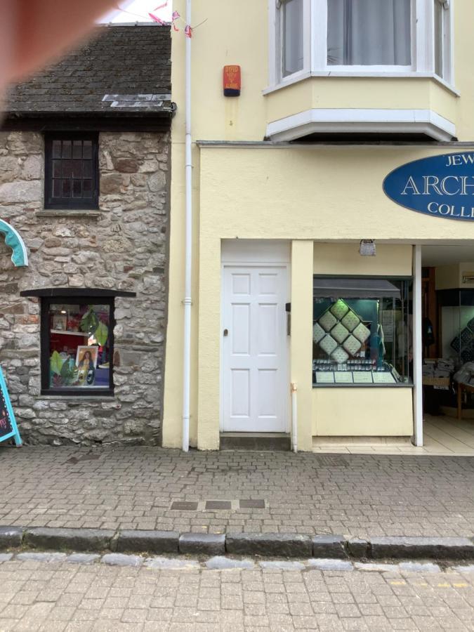 Second Floor Apartment Tenby Town Centre Exterior foto